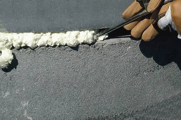 thi công keo bọt nở chống cháy B1