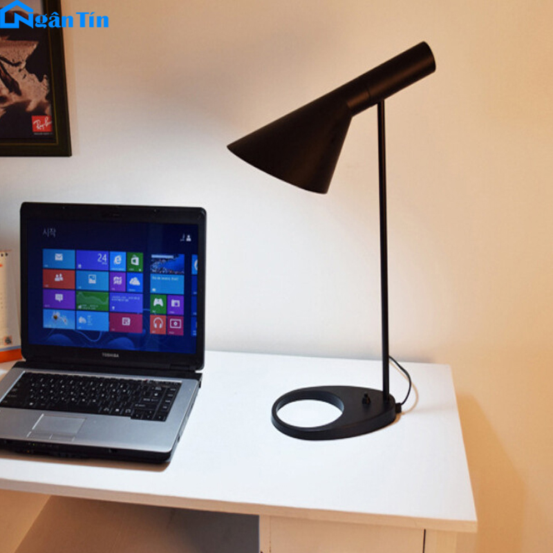 đèn LED để bàn đế kim loại đúc siêu bền chắc hình phễu