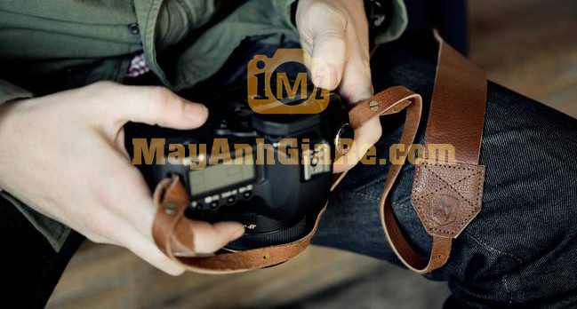 Dây đeo máy ảnh
