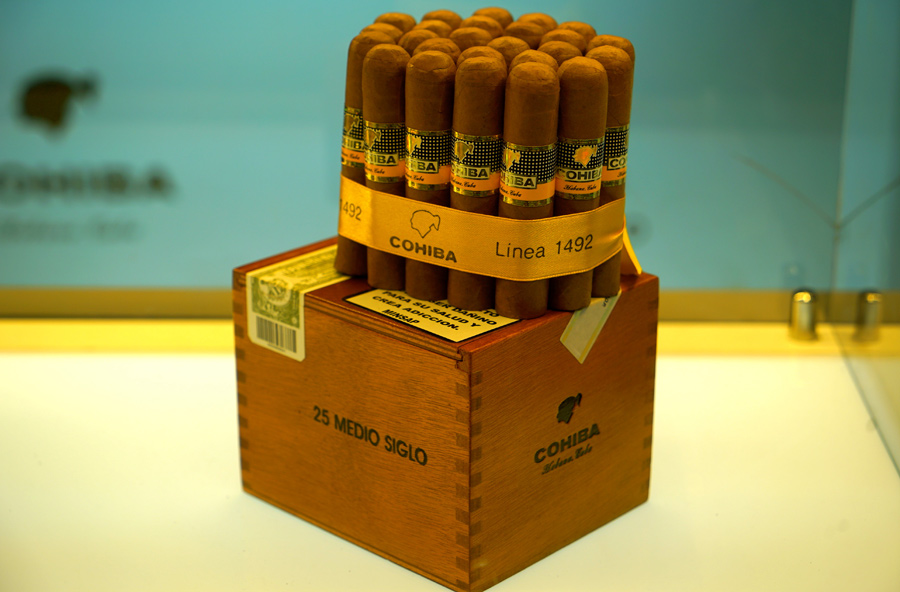 Xì gà Cohiba Siglo 1 - Dòng Cigar đẳng cấp cho dân chơi đích thực