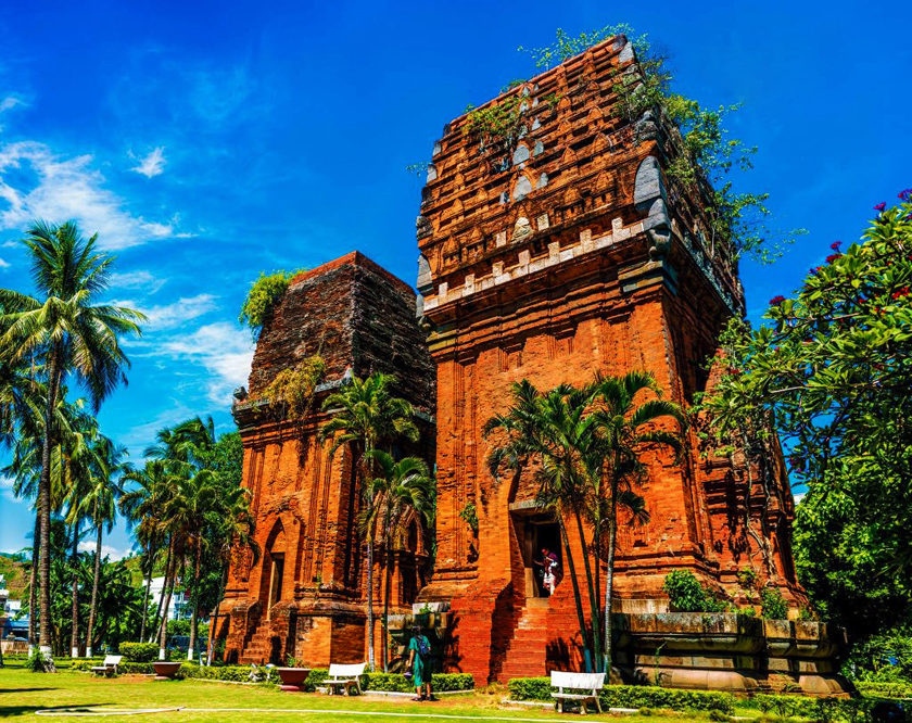 tháp đôi quy nhơn
