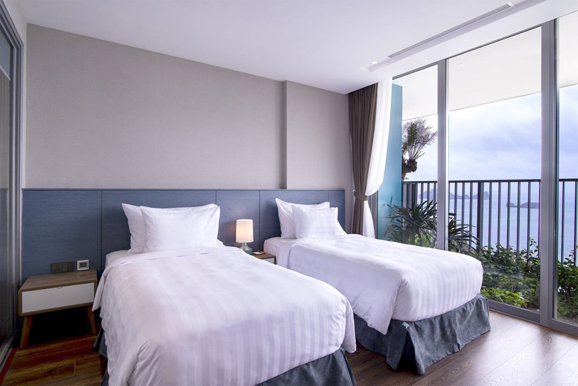 deluxe ocean view Flamingo Cát Bà Resort