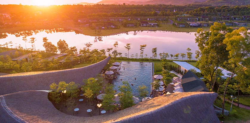 bể bơi Flamingo Đại Lải