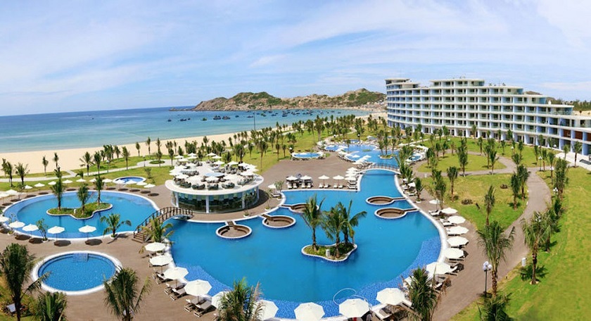 hồ bơi Ocean Pool FLC Luxury Hotel Quy Nhơn