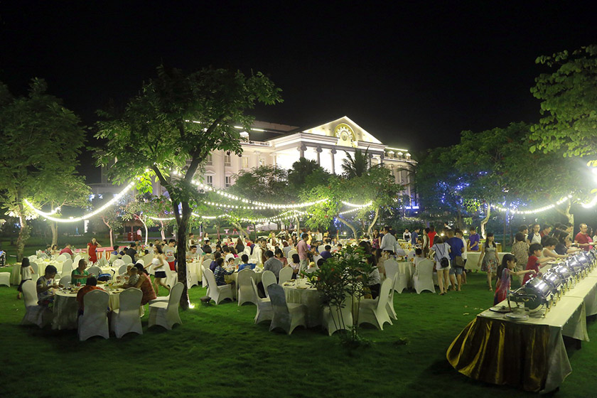 BBQ sân vườn và buffet sang chảnh tại FLC Vĩnh Phúc