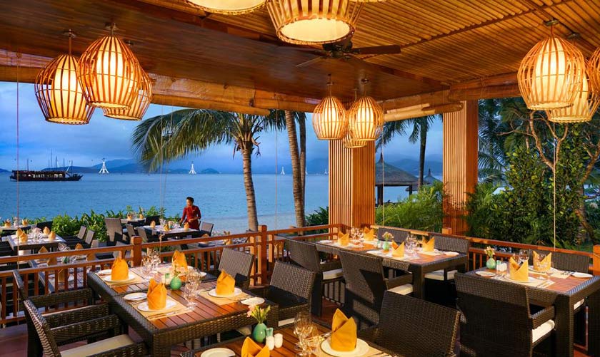 nhà hàng The Lagoon Vinpearl Resort & Spa Nha Trang Bay