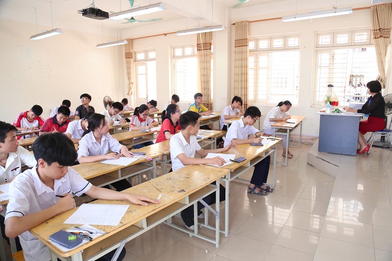 Hà Nội sẽ công bố phổ điểm thi vào 10 để phụ huynh dự báo điểm chuẩn