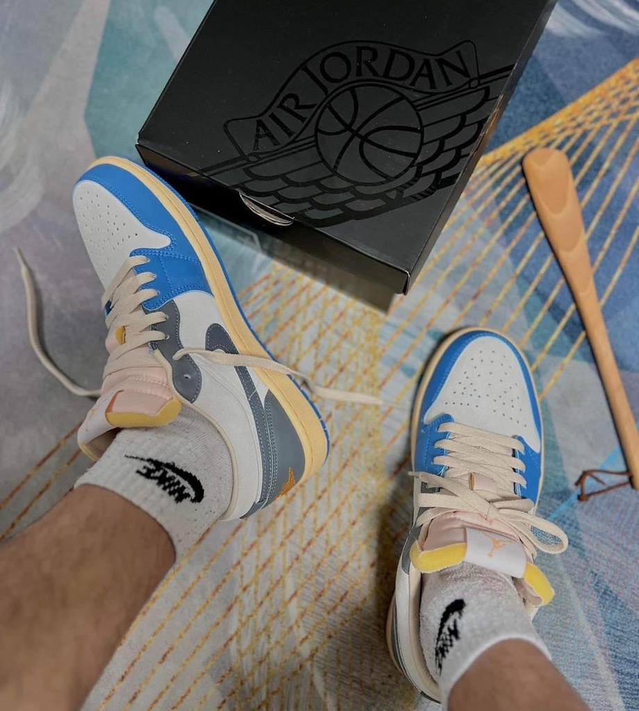 Jordan 1 Low 