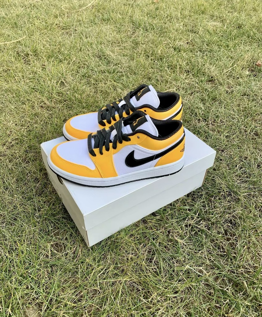 Jordan 1 Low Laser Orange - CZ4776-107 