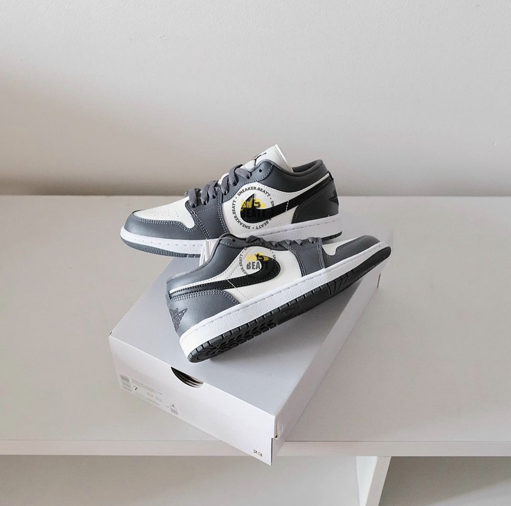 Jordan 1 Low ''Dark Grey'' - DC0774 102 