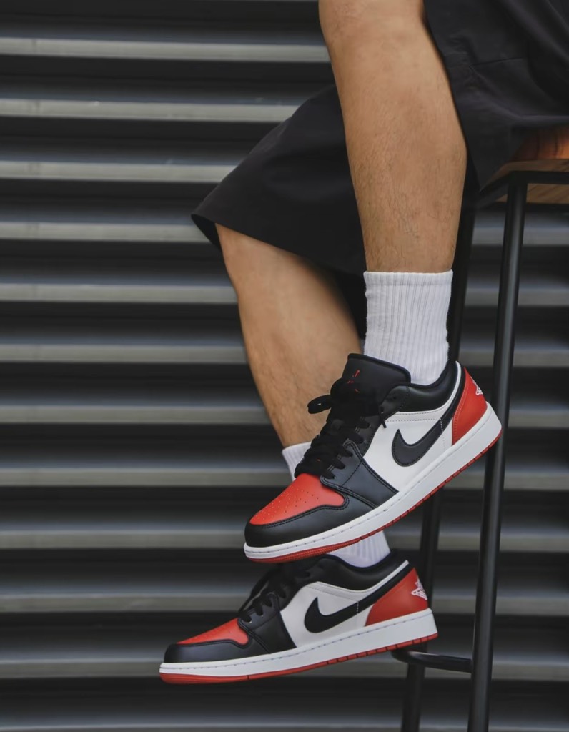 Jordan 1 Low Bred Toe 2023 