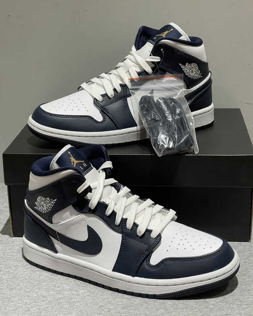 Jordan 1 Mid Obsidian - 554724-174 