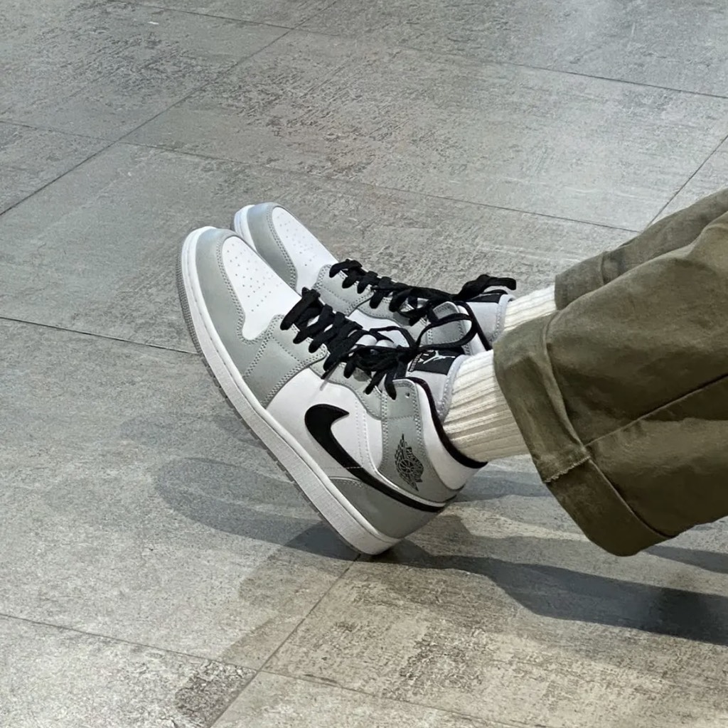 Jordan 1 Mid Light Smoke Grey V1 - 554724-092 