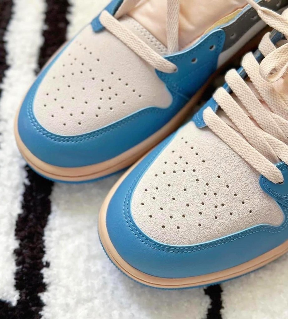Jordan 1 Low 