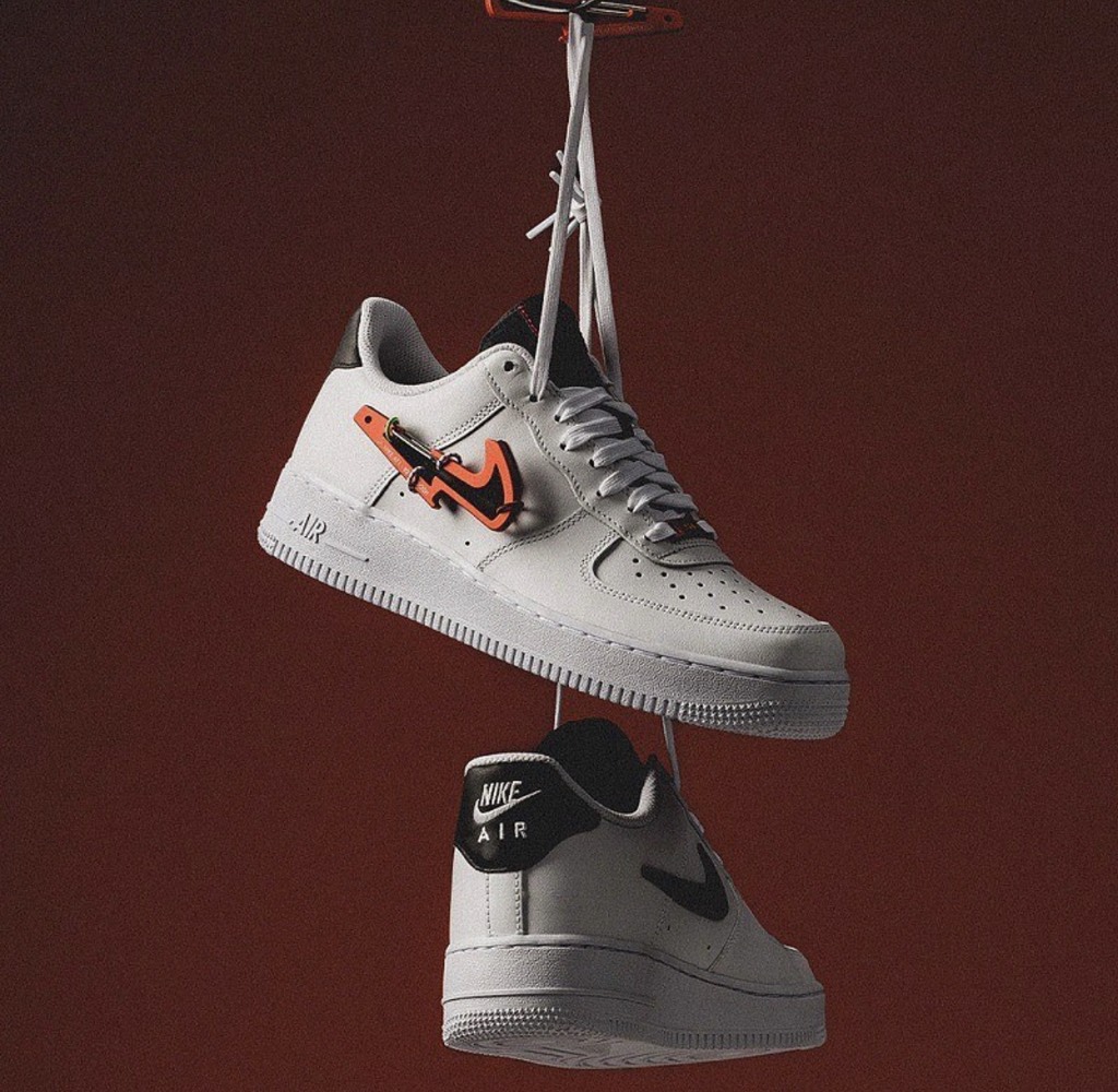 Air Force 1 Low 'Carabiner Swoosh' - DH7579-100 