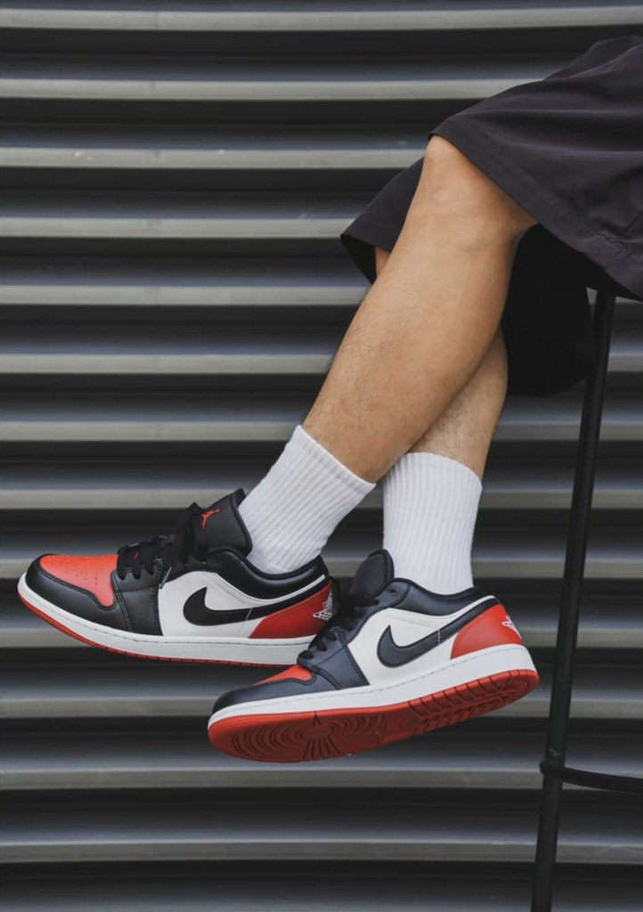 Jordan 1 Low Bred Toe 2023 
