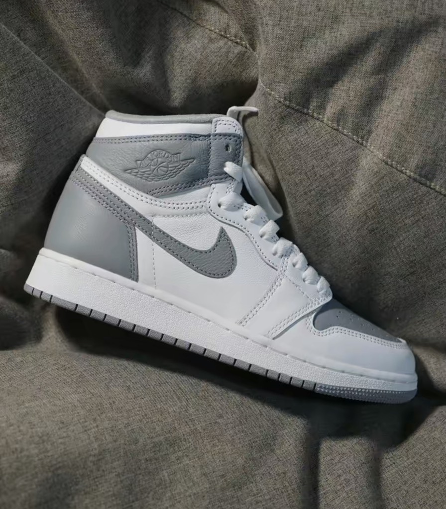 Jordan 1 High OG White Stealth - 575441 037 