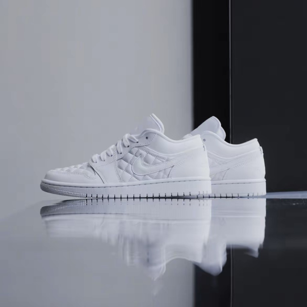 Jordan 1 Low Quilted Triple White - DB6480-100 