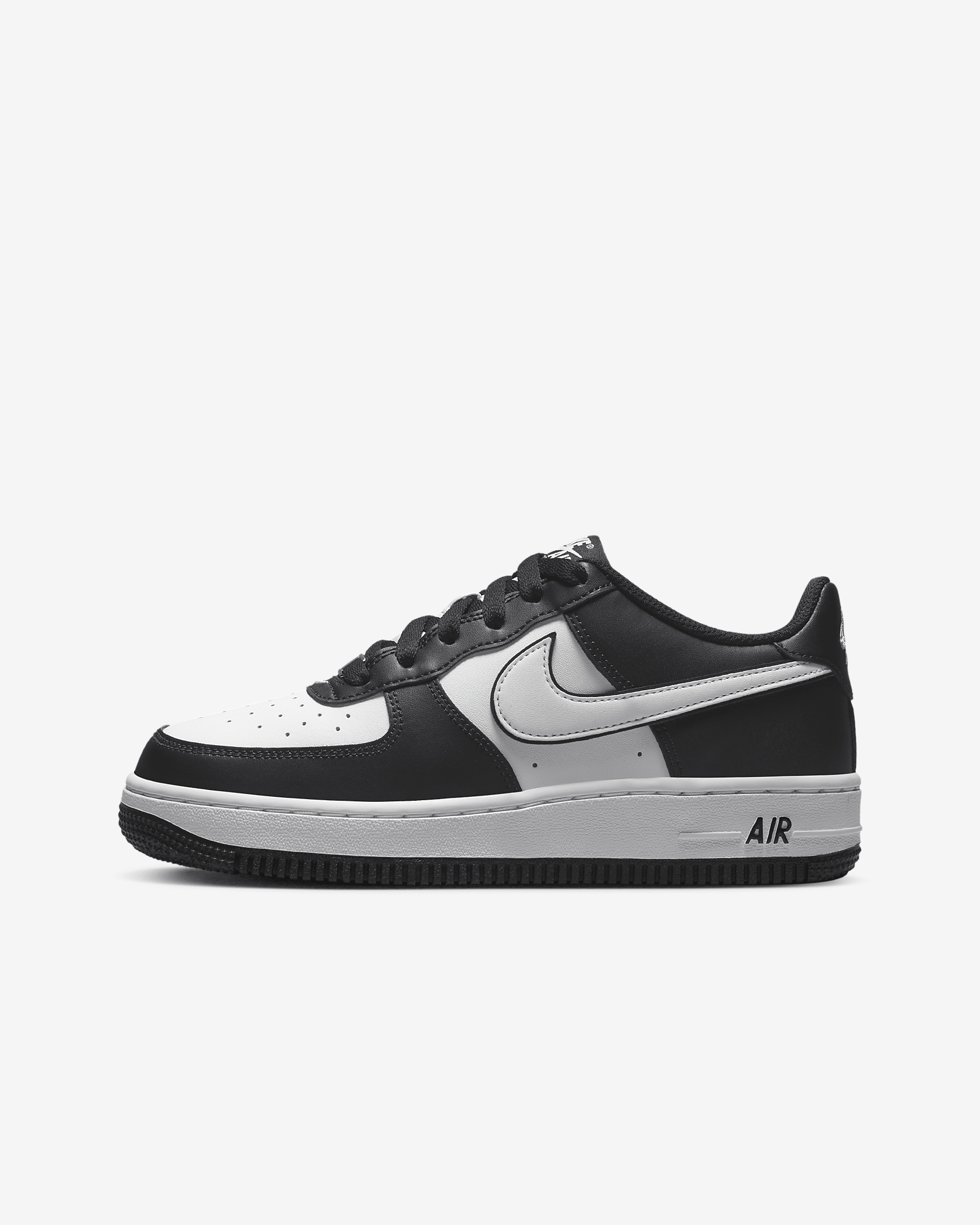 Air Force 1 LV8 ‘Panda’ DV1621-001 