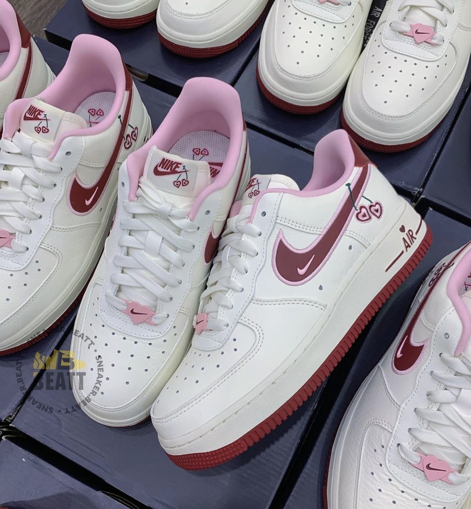 Air Force 1 Low '07 LX Valentine's Day - FD4616-161 