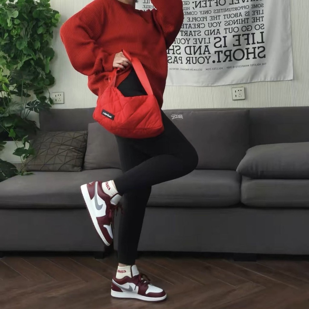 Jordan 1 Low Cherrywood Red Bordeaux - 553560-615 