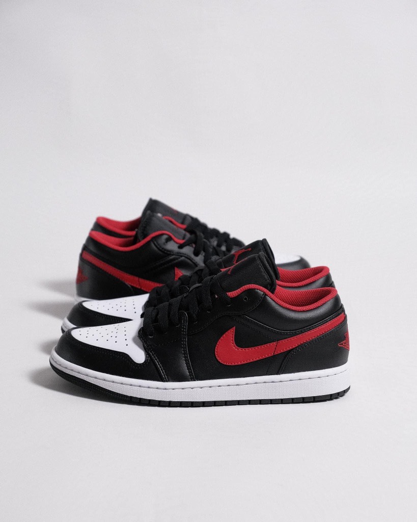 Jordan 1 Low White Toe Fire Red - 553560-063 