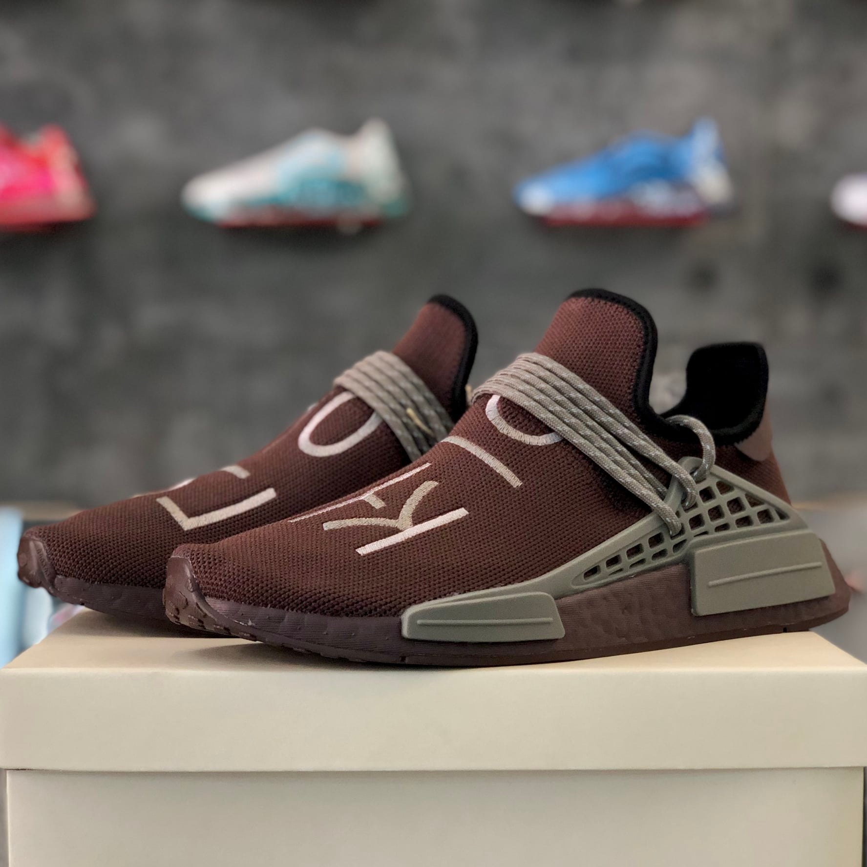 adidas NMD HU PHARRELL 'CHOCOLATE' - GY0090 Sneakerzone.vn