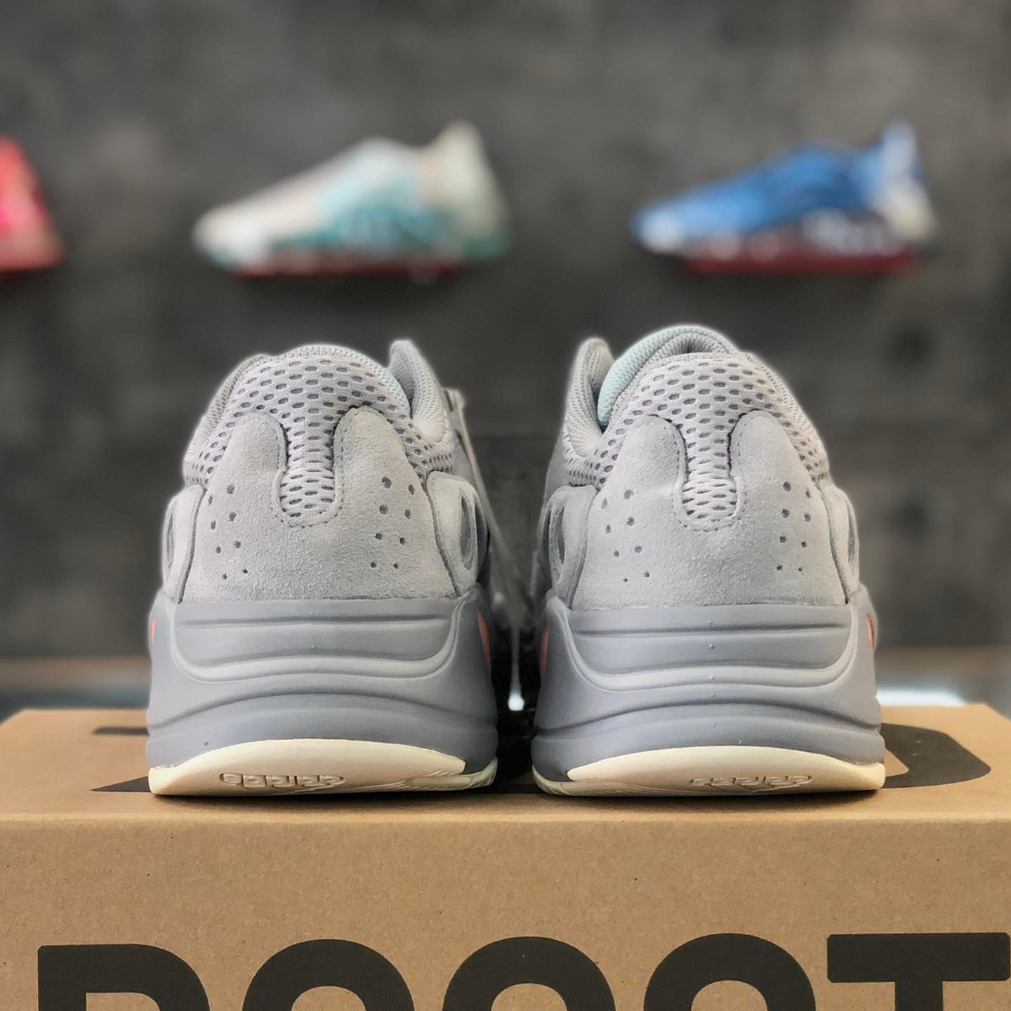 Eg7597 adidas 2025