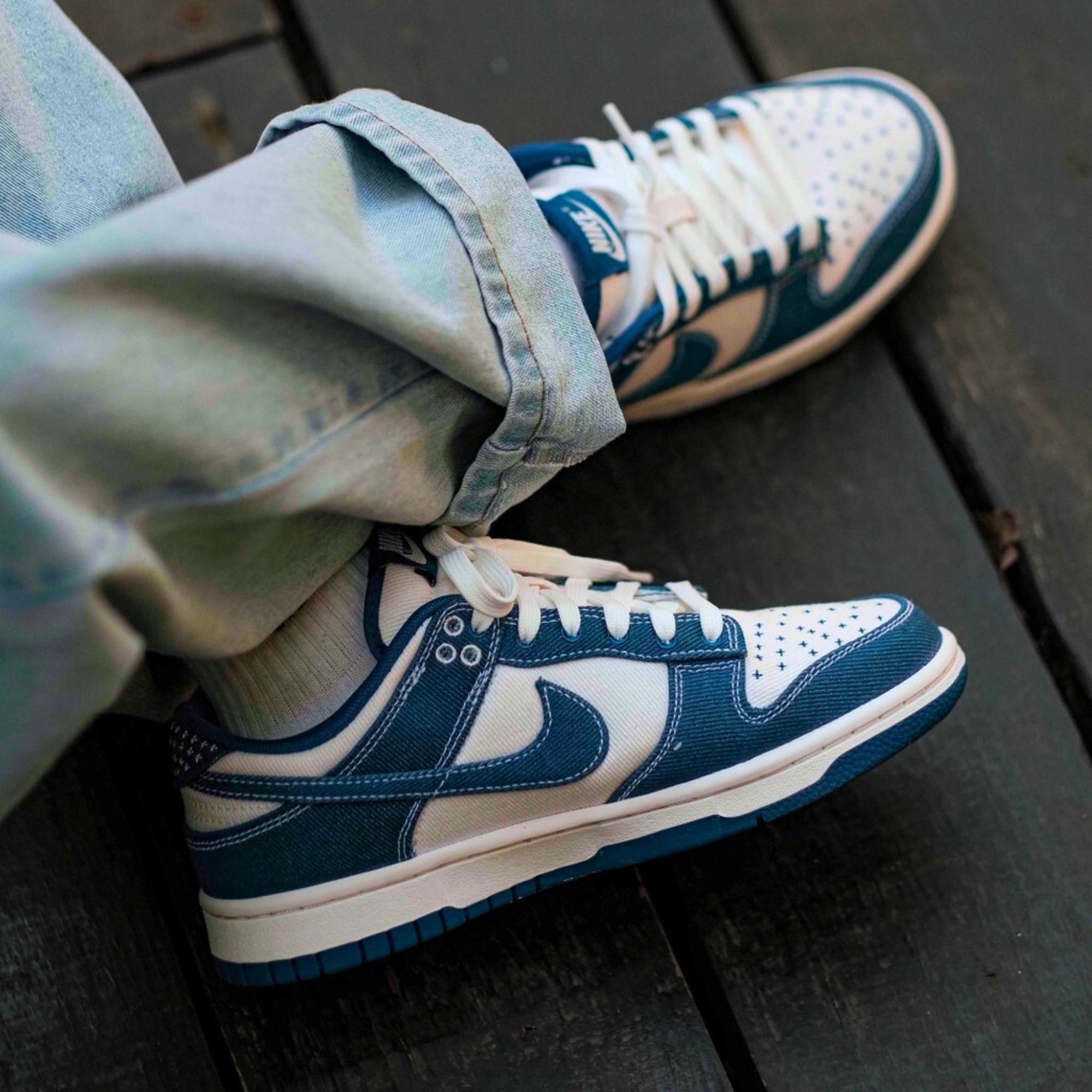 NIKE DUNK LOW SE 'SASHIKO DENIM' DV0834101 - Main Image