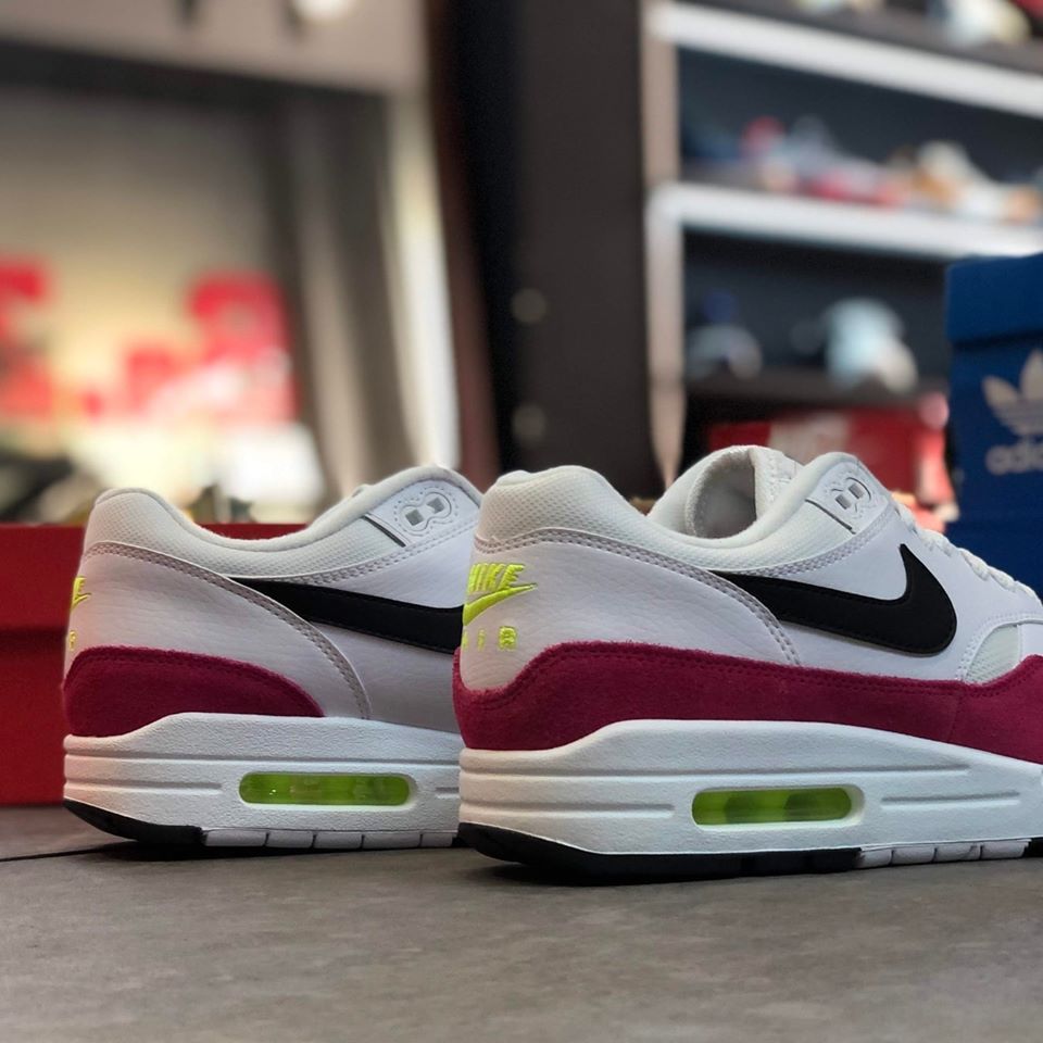 air max 1 rust pink volt