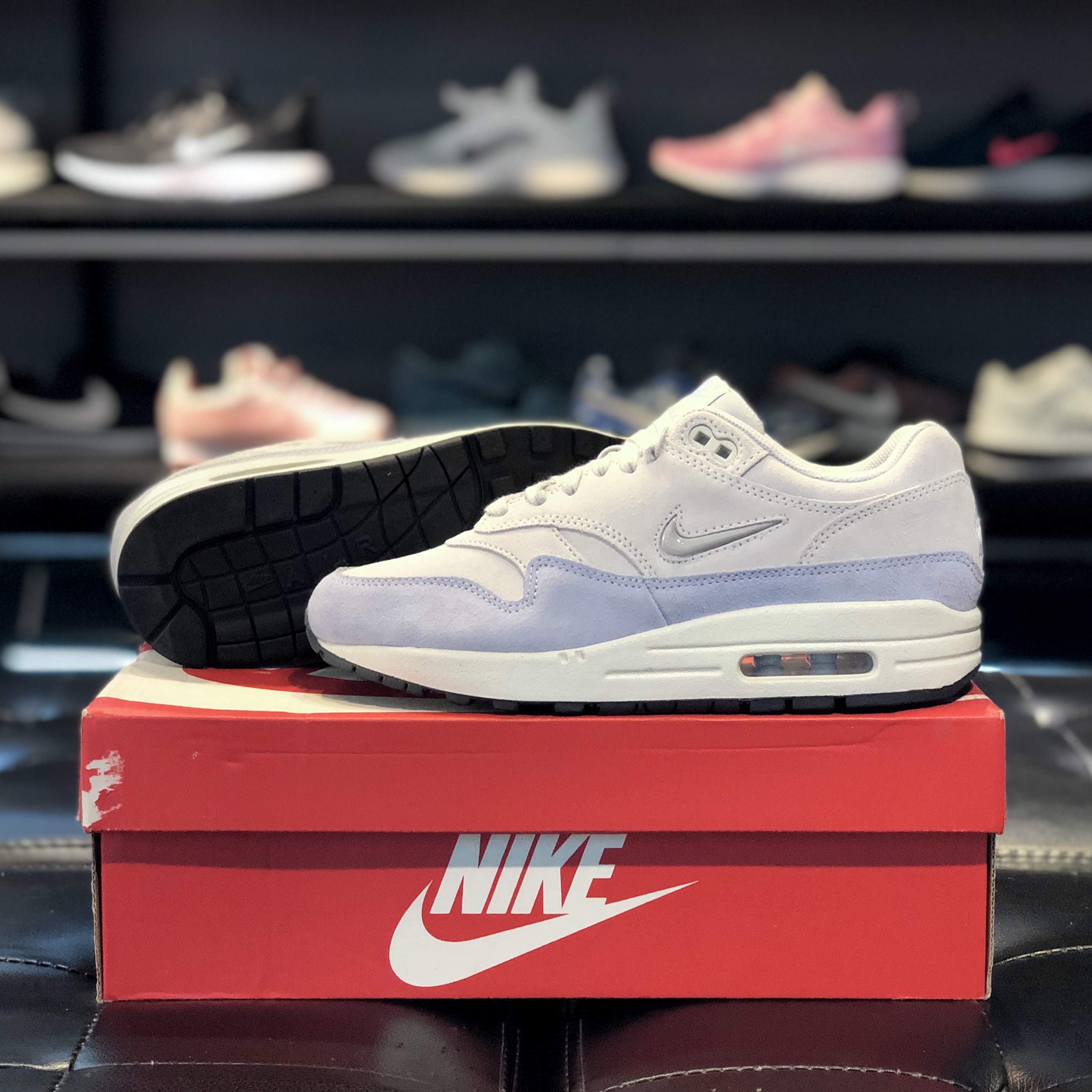 nike wmns air max 1 premium sc