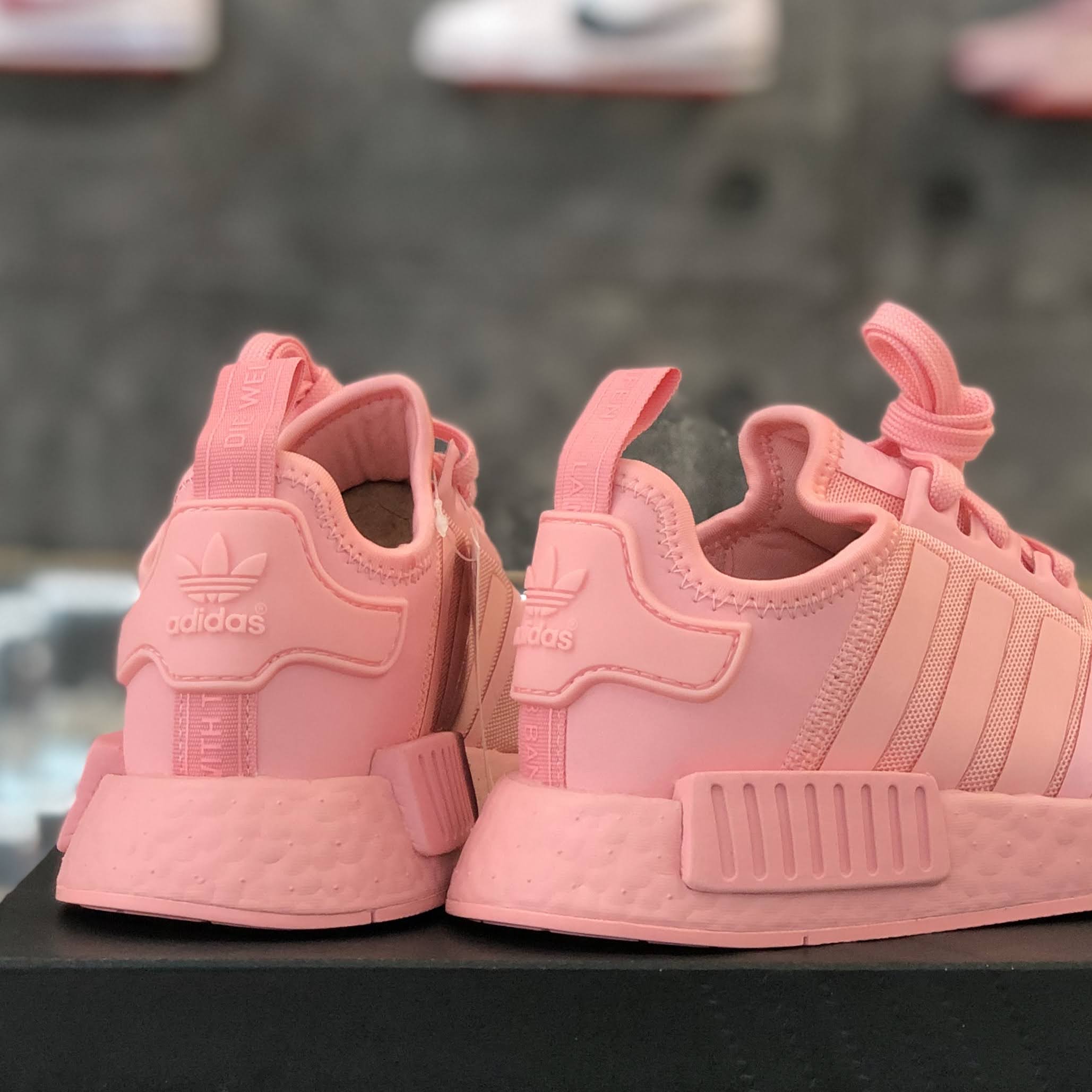 nmd r1 glory pink