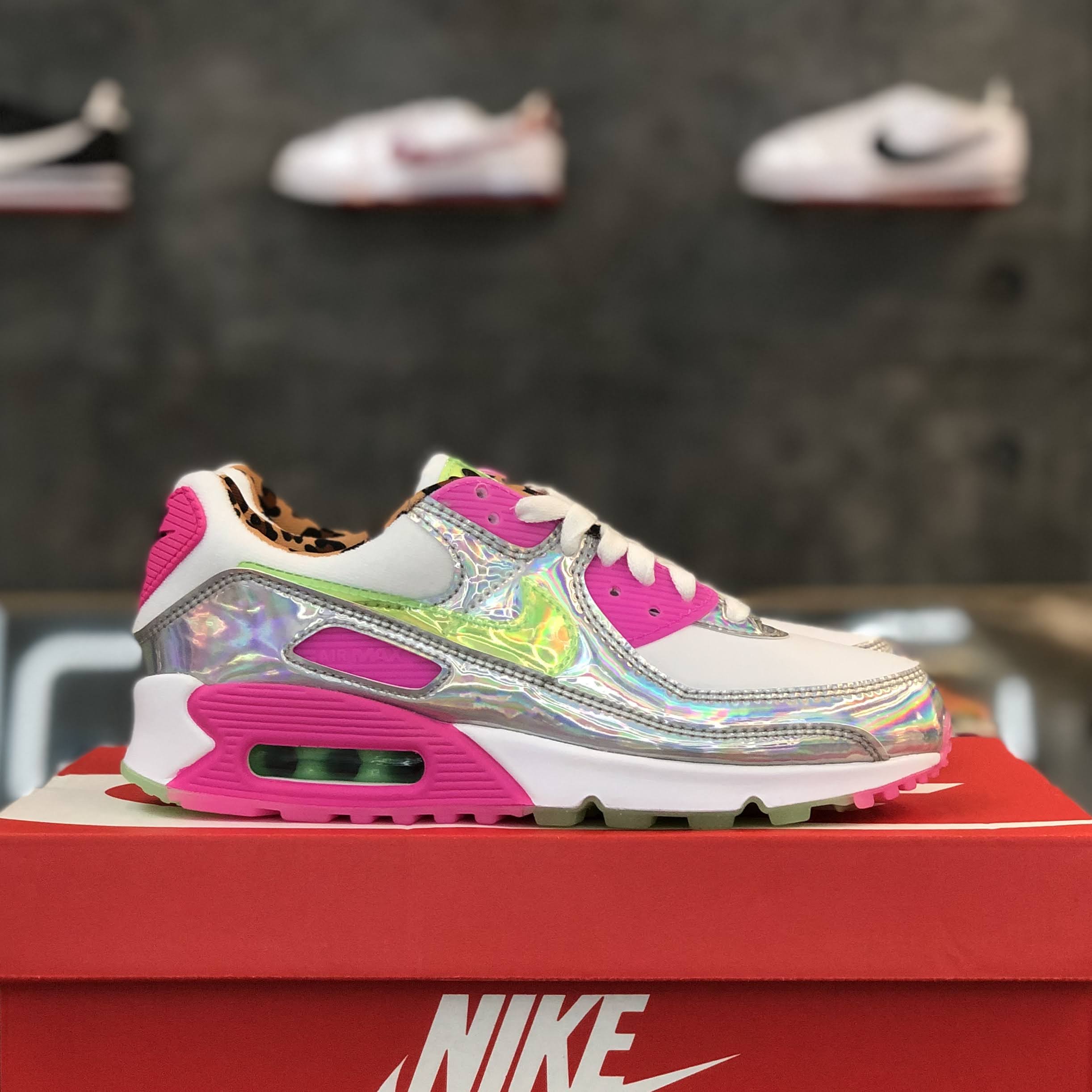 Wmns air max 90 lx 'laser fuchsia' Clearance