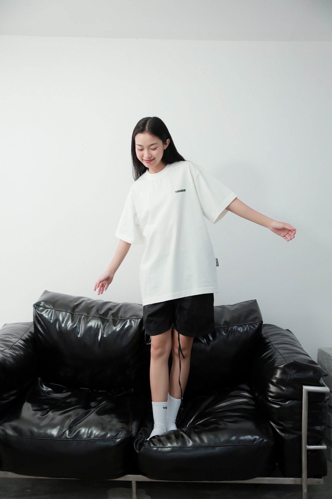 BLACK SHORTS PARACHUTE FABRIC