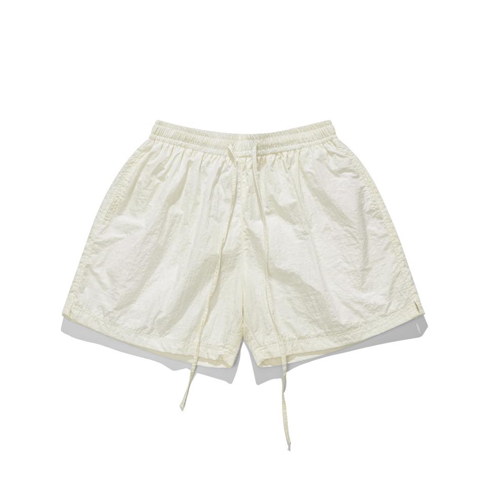 CREAM SHORTS PARACHUTE FABRIC