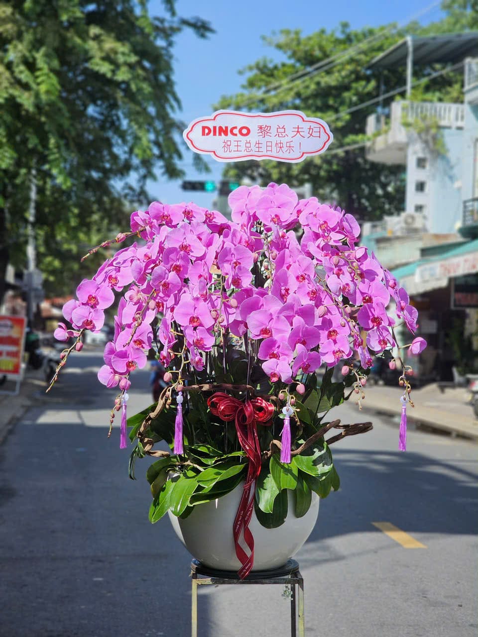 paris-flower-ton-vinh-ve-dep-cua-ban-linh-va-su-sang-tao-mung-ngay-doanh-nhan-vi