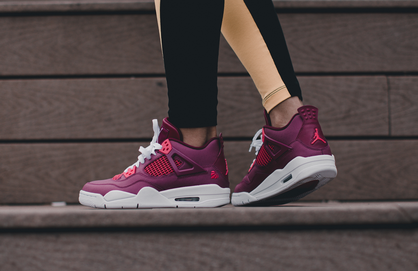 Nike Jordan 4s True Berry Valentine â Uspox - Siêu thá» già y thá» thao chÃnh hãng