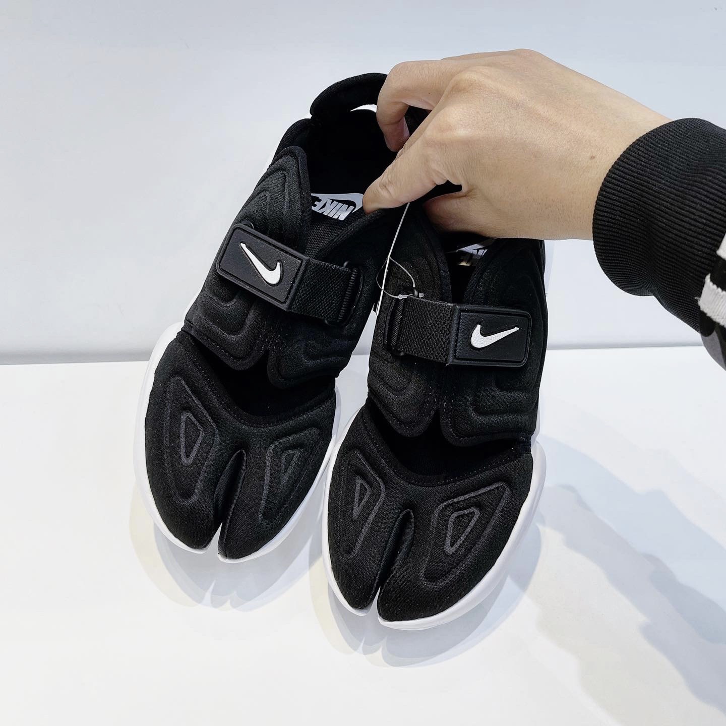 nike aqua rift size 8