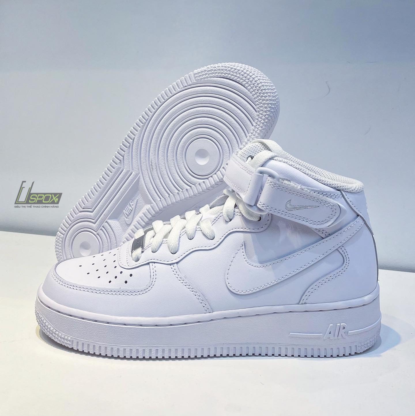 nike air force 1 mid triple white