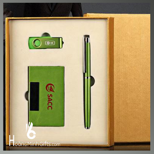 bo-qua-tang-cao-cap-giftset-3-san-pham-but-ky-usb-hop-namecard