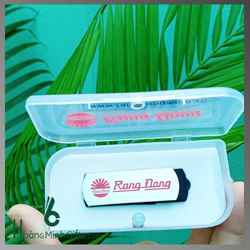 usb-kim-loai-in-logo-khach-hang-rang-dong