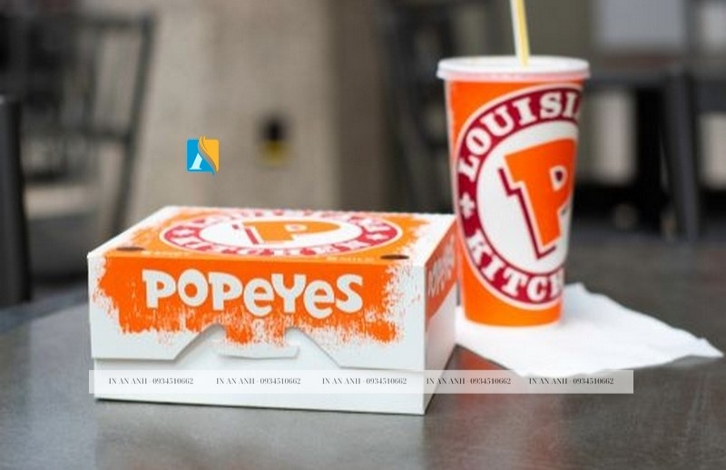 Mẫu hộp gà rán từ thương hiệu Popeyes