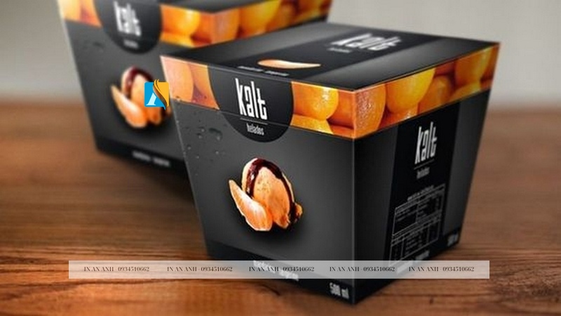 Hộp đựng gà rán màu đen lạ mắt