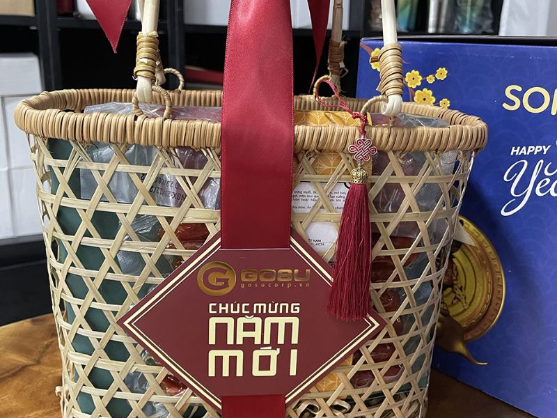 Tem decal giấy couche dán giỏ quà tết
