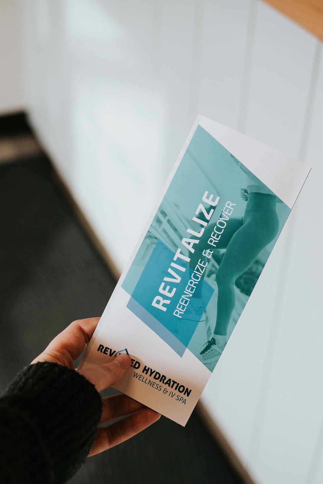 Mẹo thiết kế brochure cho công ty của bạn