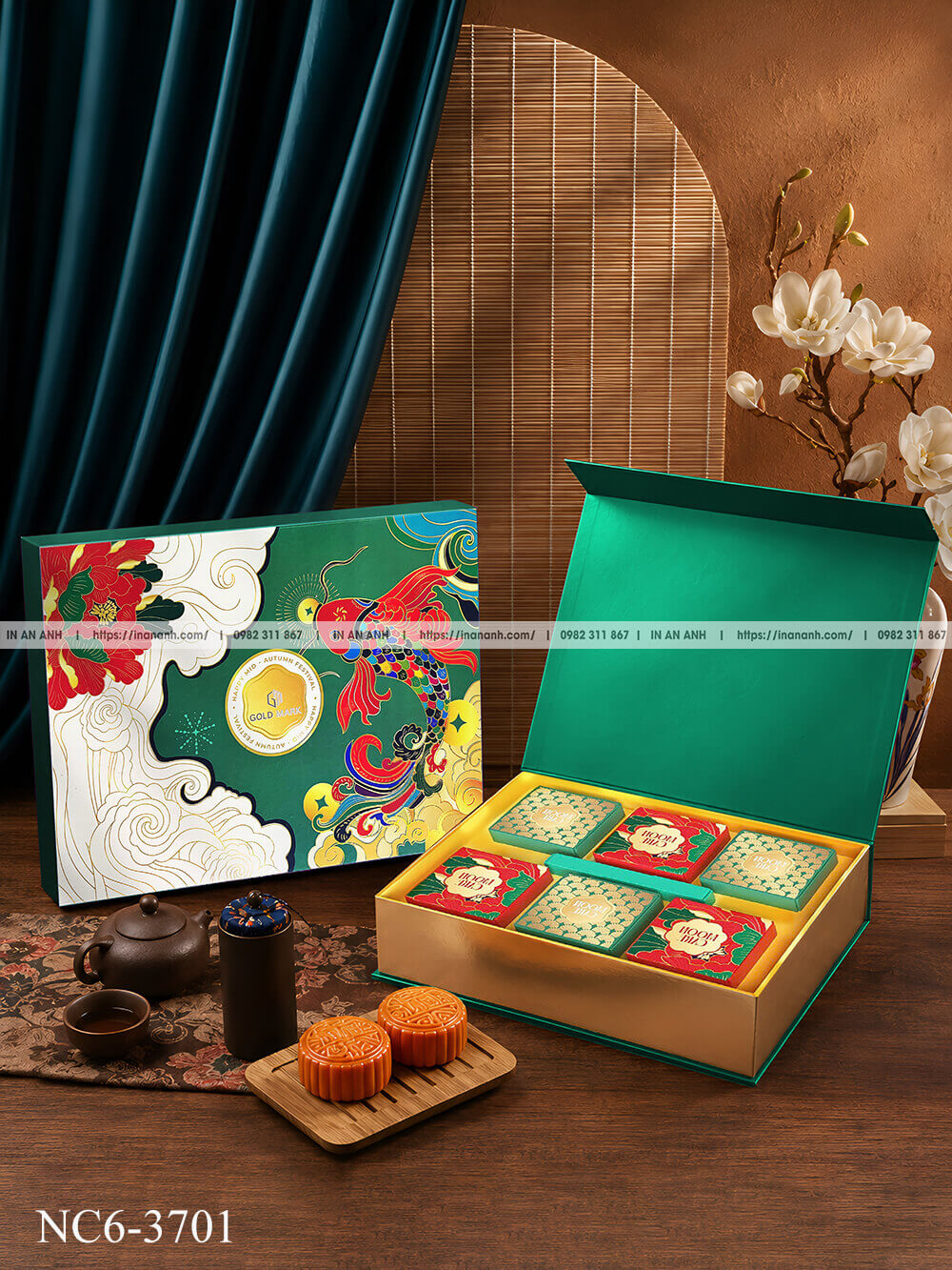 Hộp bánh trung thu nam châm 6 bánh mã NC6-3701 mẫu cá chép vàng Gold Mark nền xanh ngọc