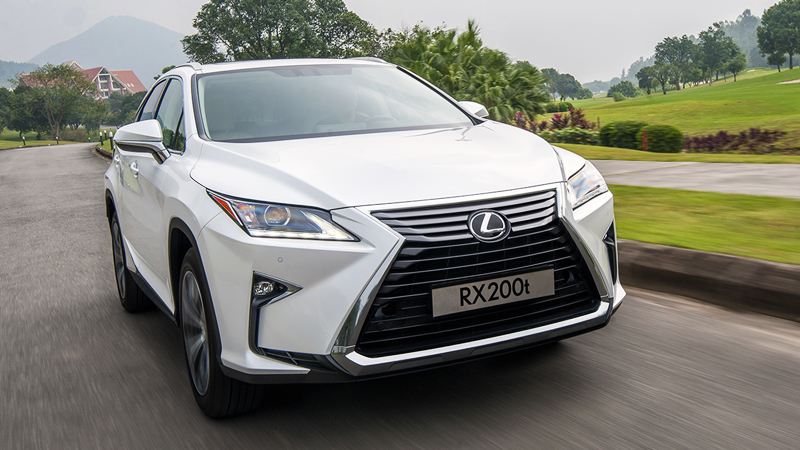 cho-n-bi-nh-a-c-quy-cho-xe-lexus