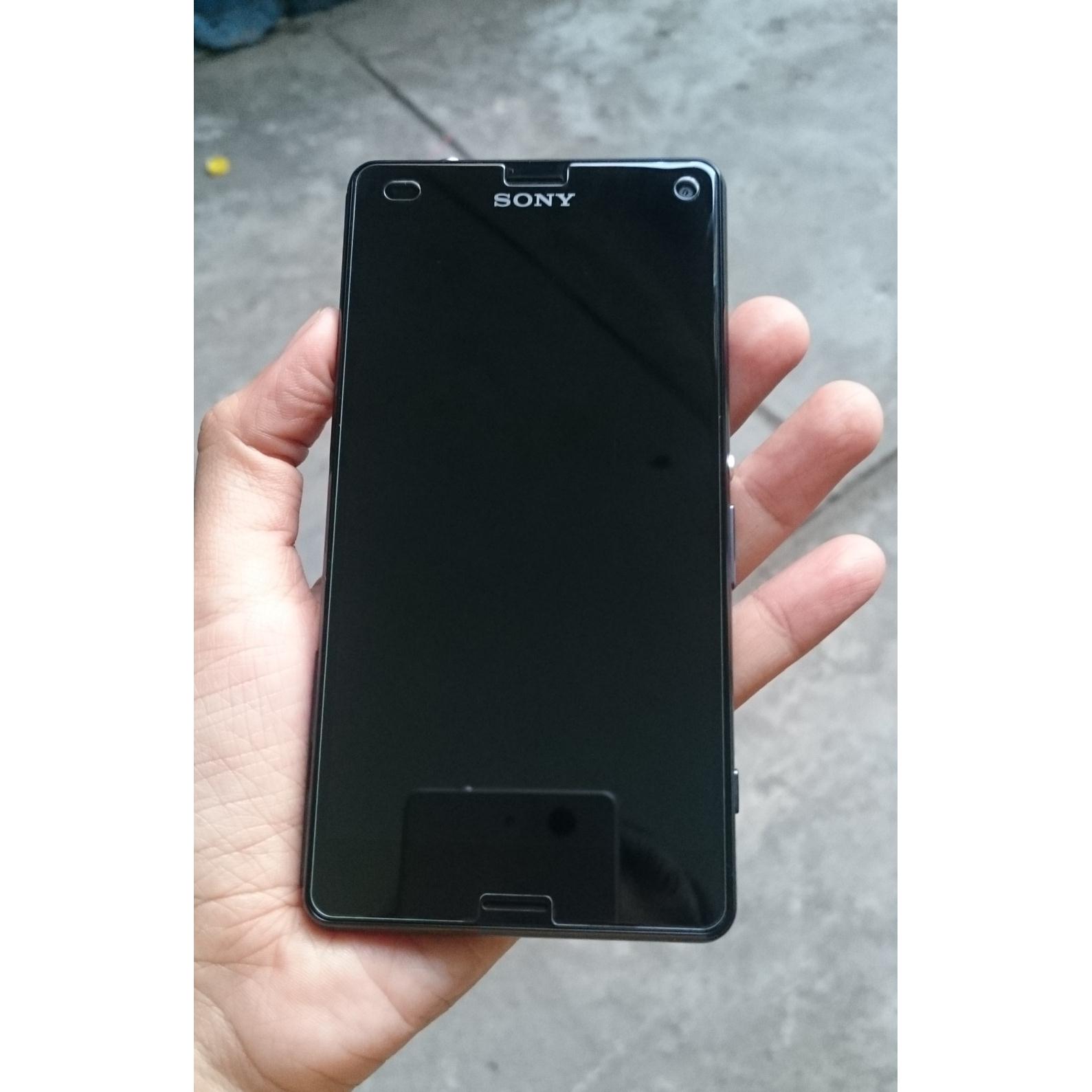 Kính cường lực Sony Xperia  Z3 compact ( mặt trước )