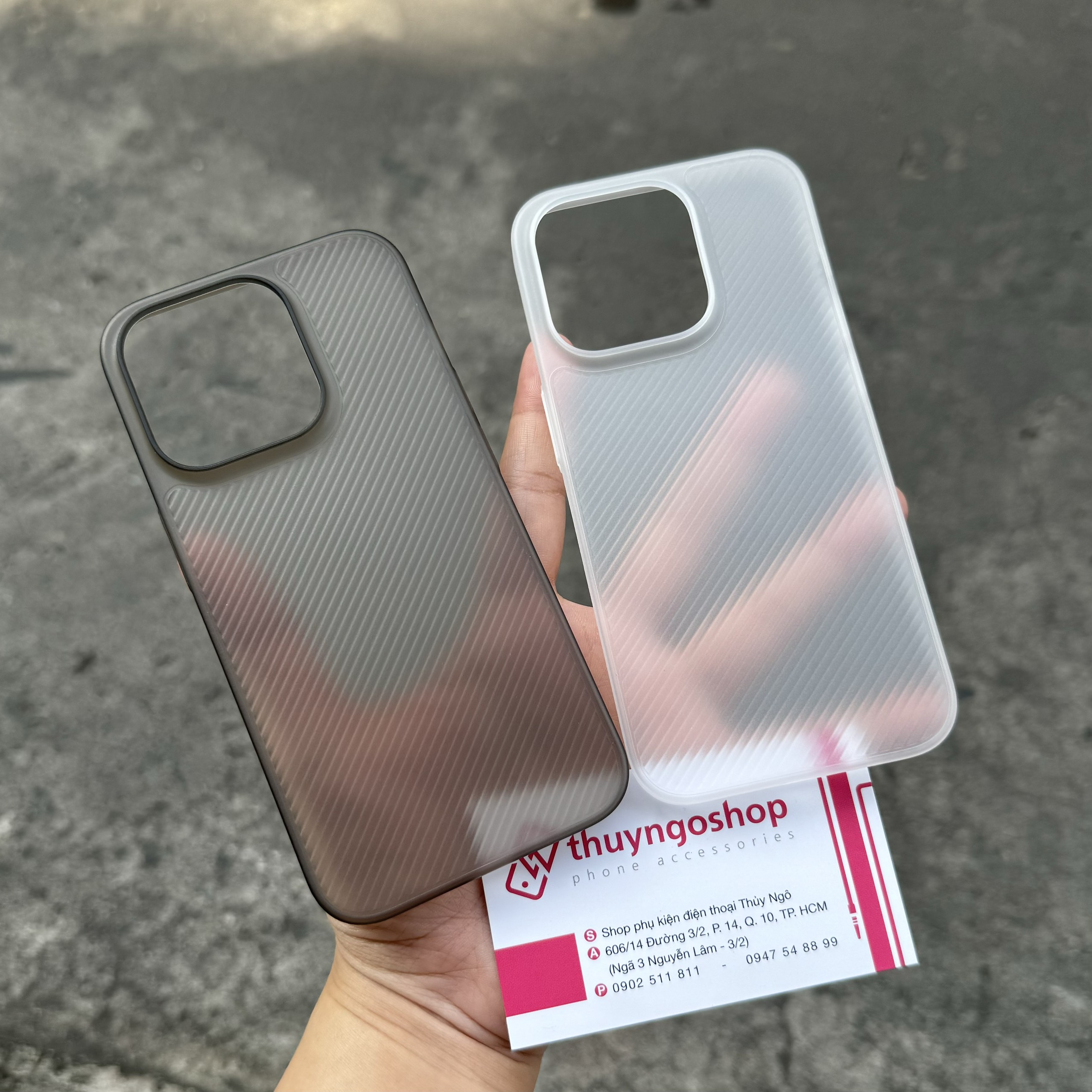 Ốp lưng nhựa cứng mỏng chống trơn trượt iPhone 15