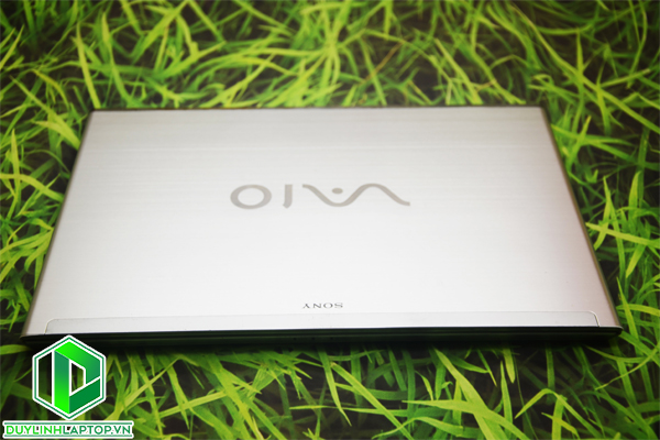 Laptop Sony Vaio SVT13 (Core i5 3317U, RAM 4GB, HDD 500GB + SSD 24GB, Intel HD Graphics 4000, 13.3 i